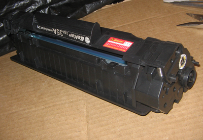 hp 1005 заправка картриджа 35А